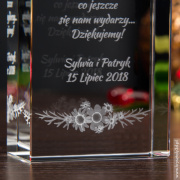 Para Młoda w Altance 3D - oryginalne podziękowania dla rodziców w wysokiej statuetce