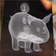 Statuetka z modelami 3D świnki skarbonki - zbliżenie