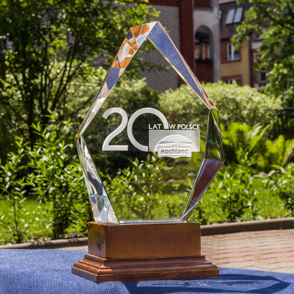 Statuetka 3D z logo Hochland
