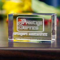 Statuetka 3D z logo Prestige Service