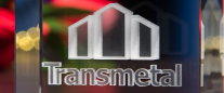 Statuetka 3D z logo Transmetal - zbliżenie