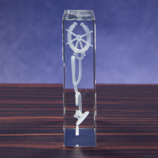 Statuetka z modelem 3D stetoskopu z kołem sterowym - bok